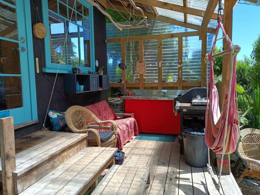 Gumboot Paradise Eco Stay Barrytown Buitenkant foto