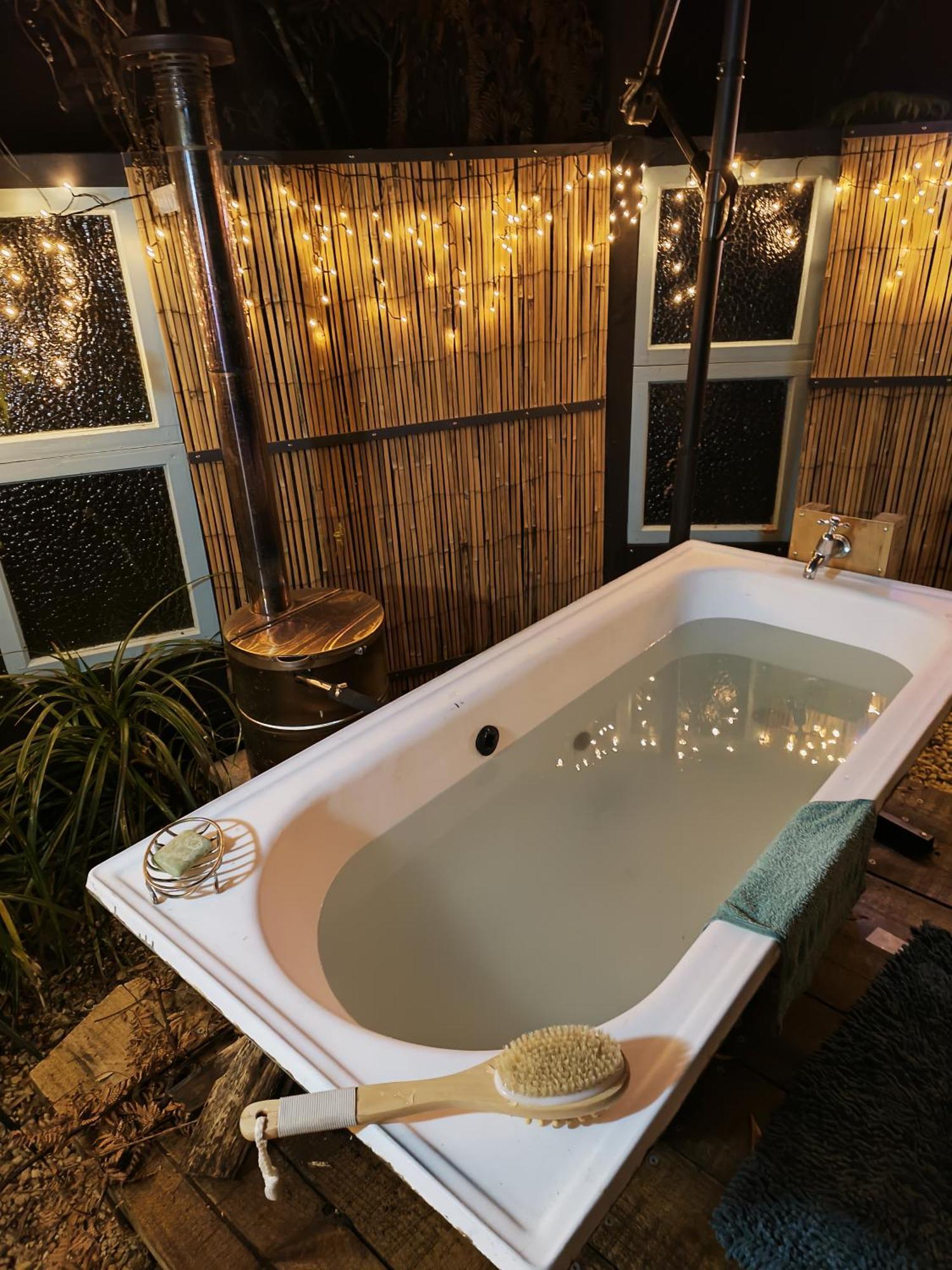 Gumboot Paradise Eco Stay Barrytown Buitenkant foto